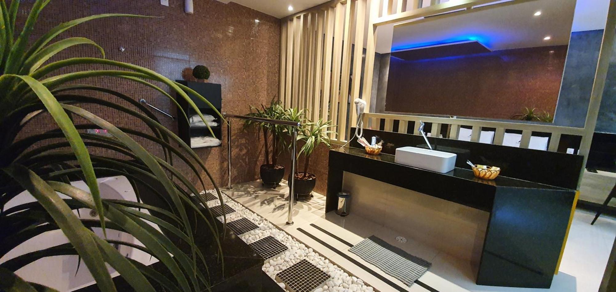 Amaretto Motel - Adults Only Arcoverde Bagian luar foto